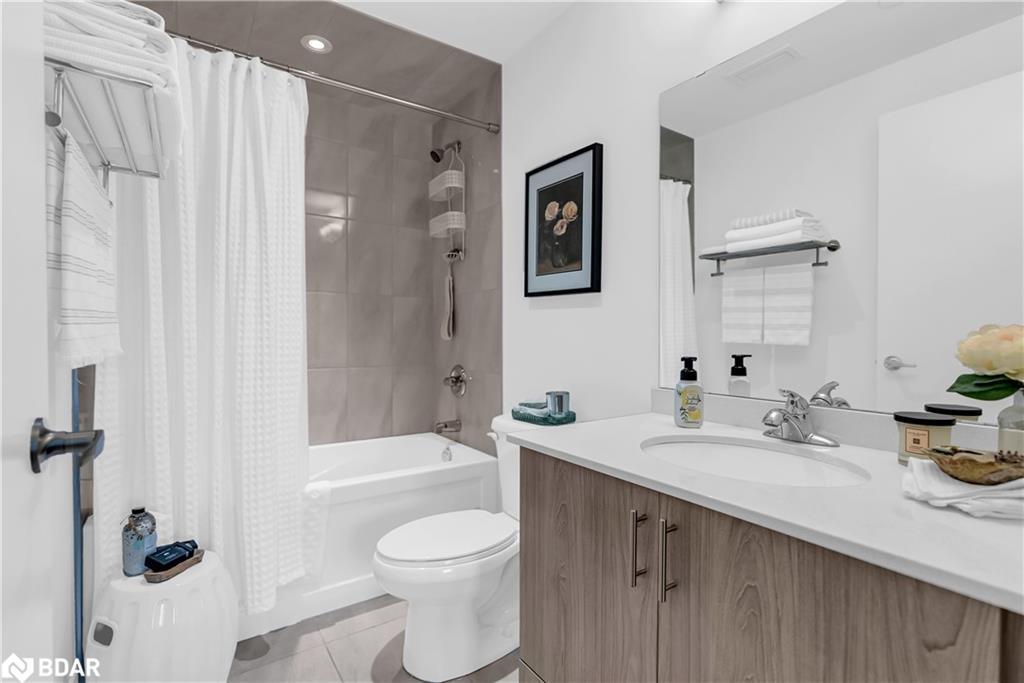 206-16 Markle Crescent, Hamilton, ON - Indoor Photo Showing Bathroom