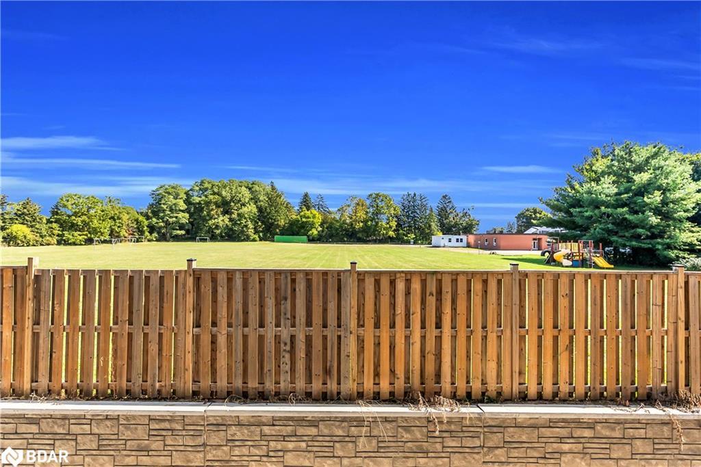 206-16 Markle Crescent, Hamilton, ON - Outdoor