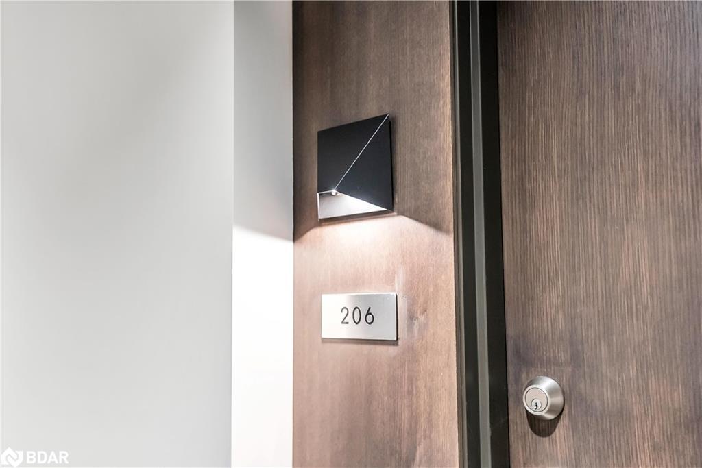 206-16 Markle Crescent, Hamilton, ON - Indoor Photo Showing Other Room