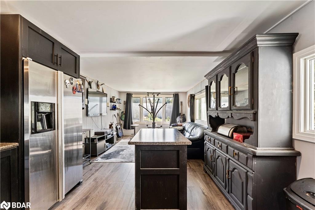 2 East Street, Angus, ON - Indoor