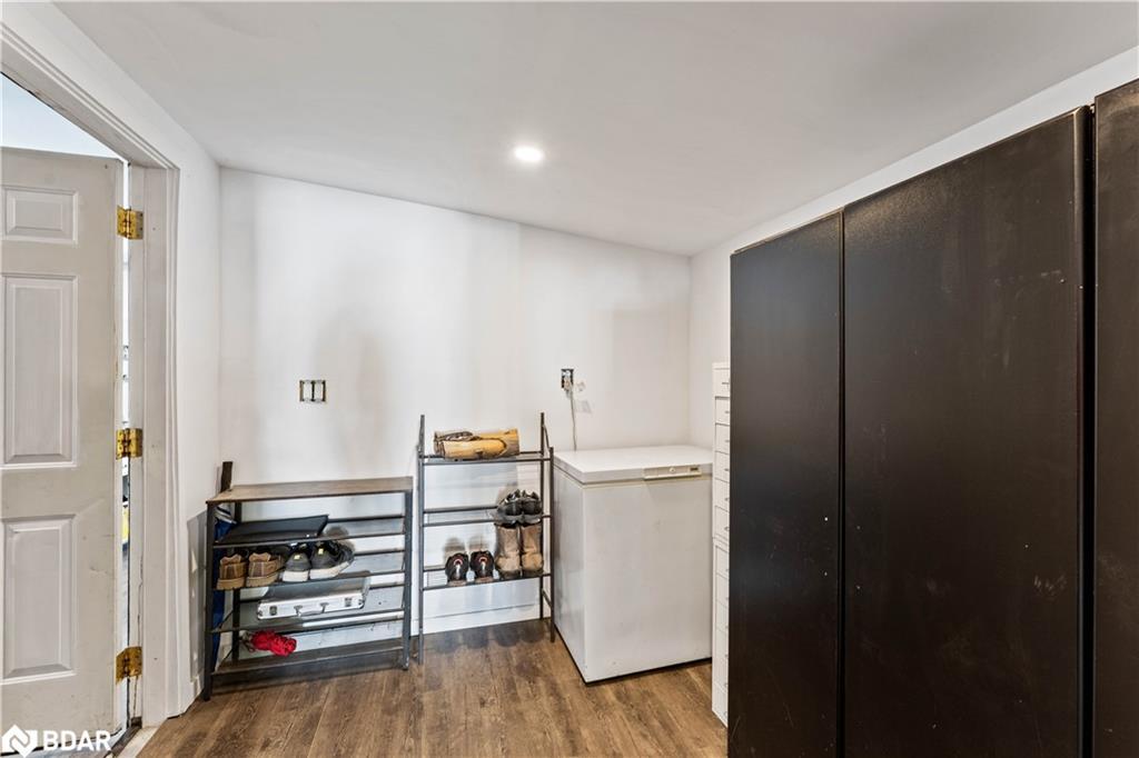 2 East Street, Angus, ON - Indoor