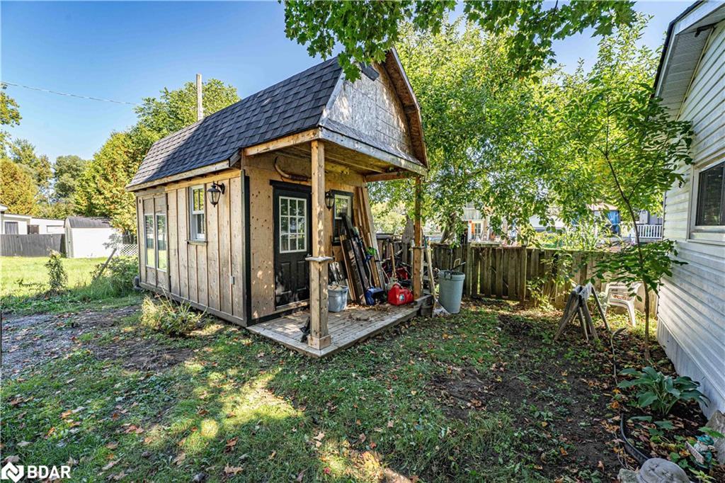 2 East Street, Angus, ON - Outdoor