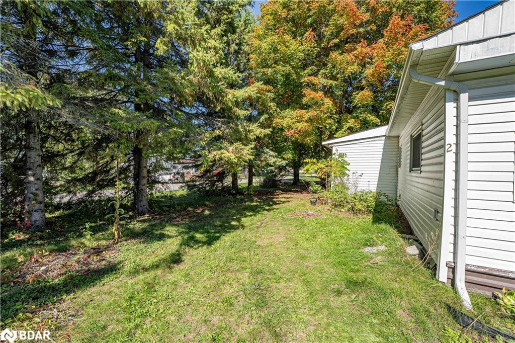 2 East Street, Angus, ON - Outdoor