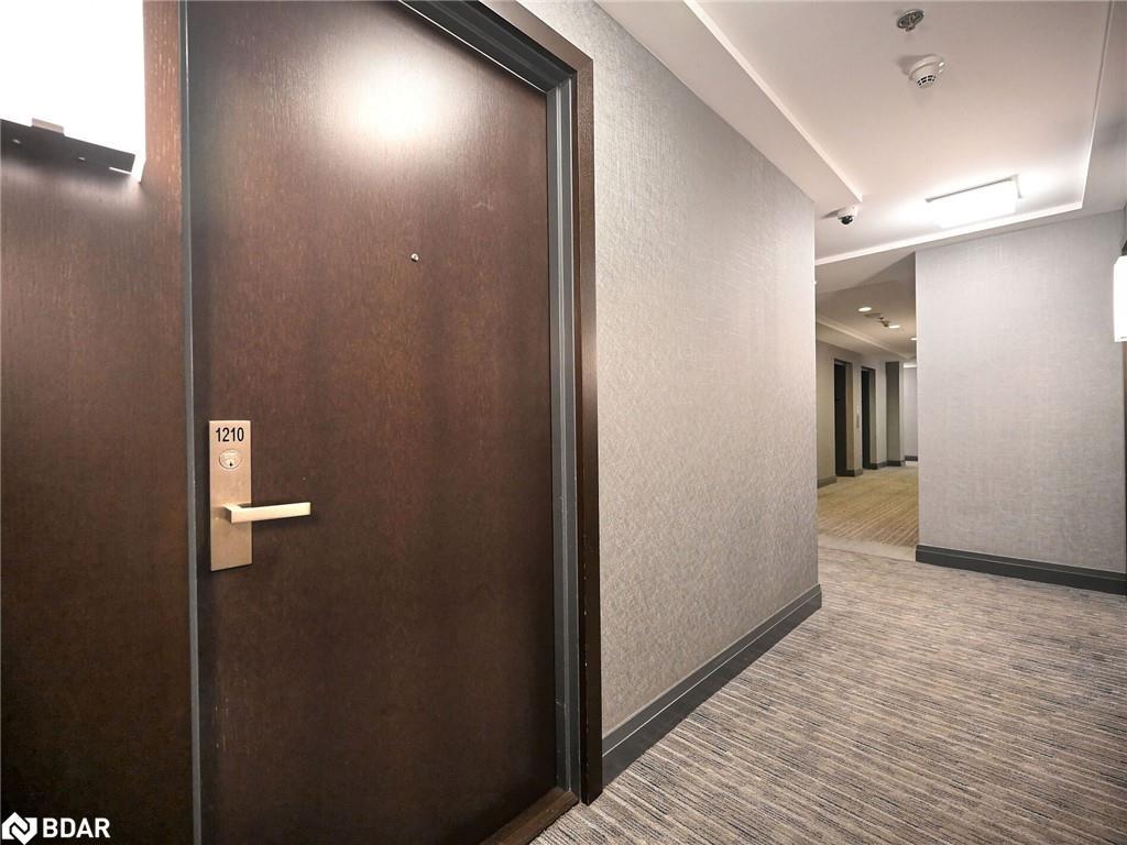 1210-55 Speers Road, Oakville, ON - Indoor Photo Showing Other Room