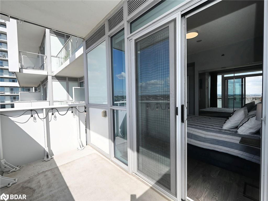 1210-55 Speers Road, Oakville, ON - Outdoor With Exterior