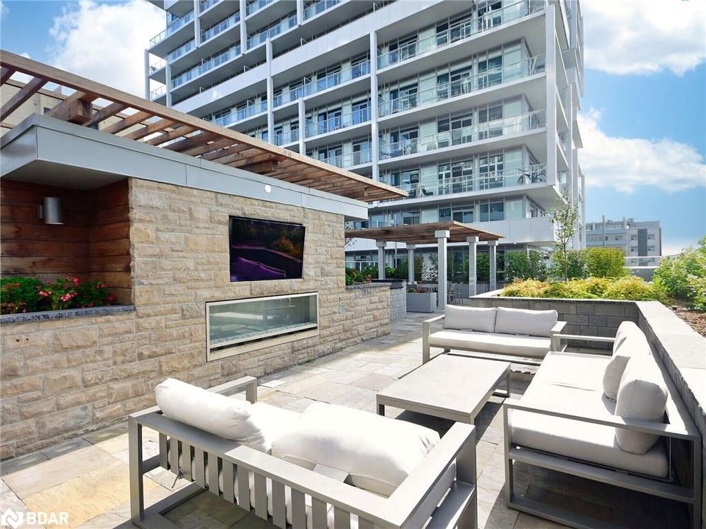 1210-55 Speers Road, Oakville, ON - Outdoor