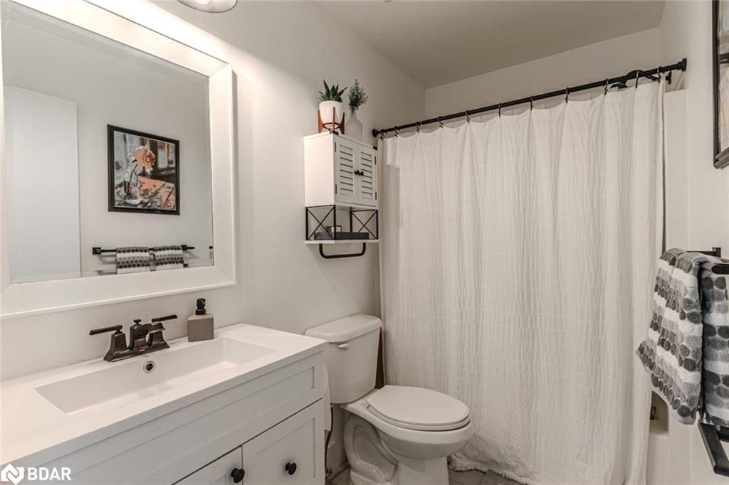 547 Oxbow Crescent, Collingwood, ON - Indoor Photo Showing Bathroom