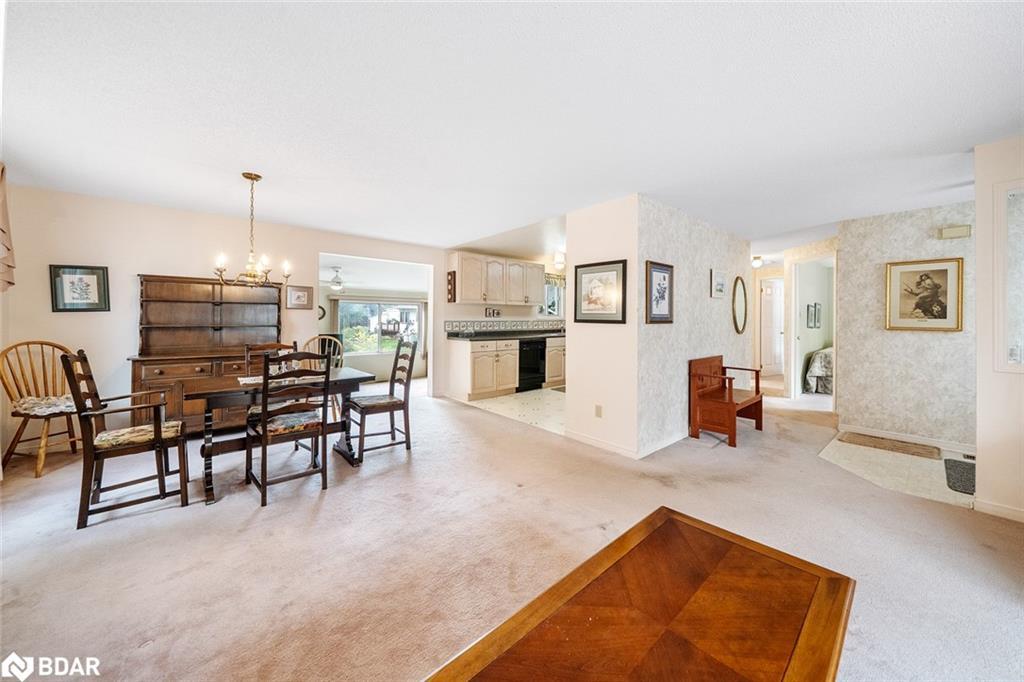 7 Sunset Cove, Innisfil, ON - Indoor Photo Showing Living Room With Fireplace