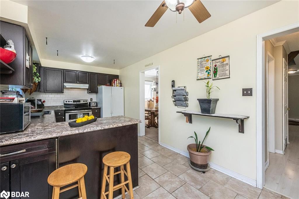 155 Patterson Road, Barrie, ON - Indoor Photo Showing Kitchen