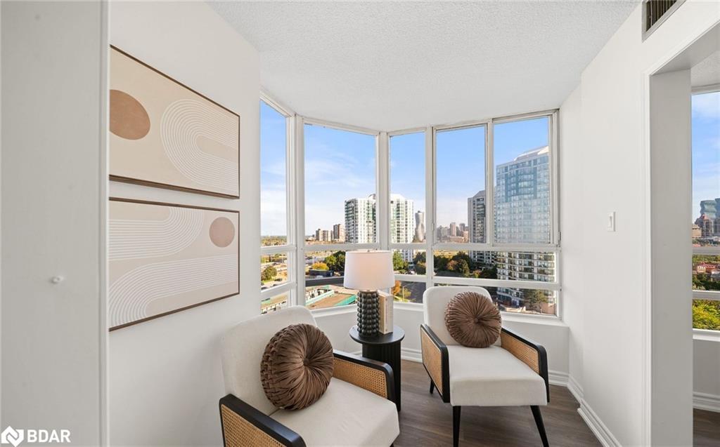 50 Kingsbridge Garden Circle, Mississauga, ON - Indoor