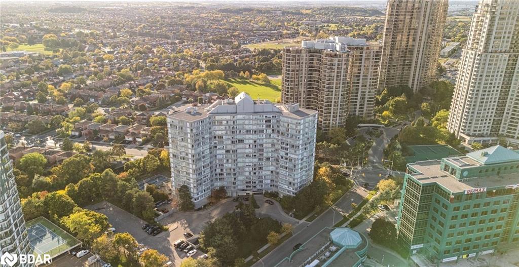 50 Kingsbridge Garden Circle, Mississauga, ON - Outdoor With View