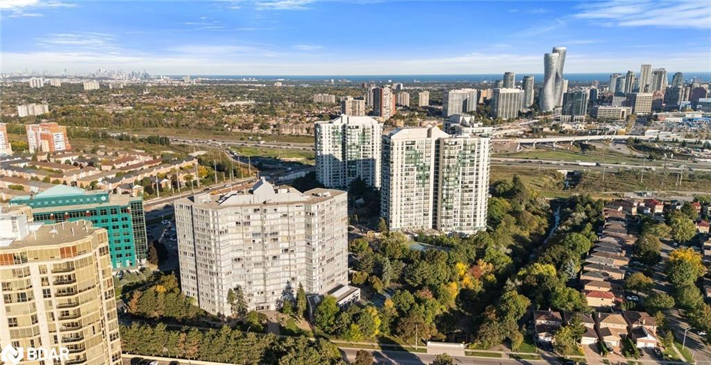 50 Kingsbridge Garden Circle, Mississauga, ON - Outdoor With View