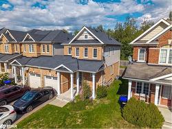 105 Collier Crescent Angus, ON L0M 1B5
