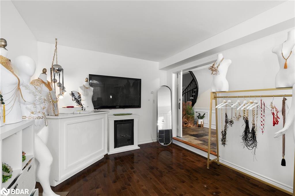 71 Cityview Circle, Barrie, ON - Indoor