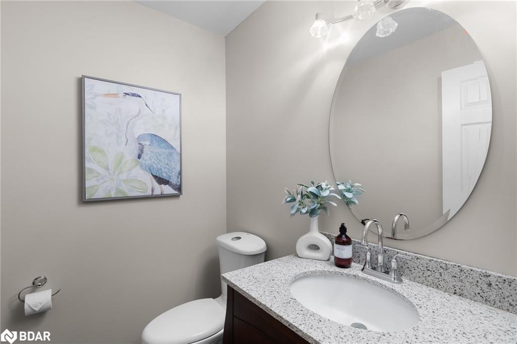 71 Cityview Circle, Barrie, ON - Indoor Photo Showing Bathroom