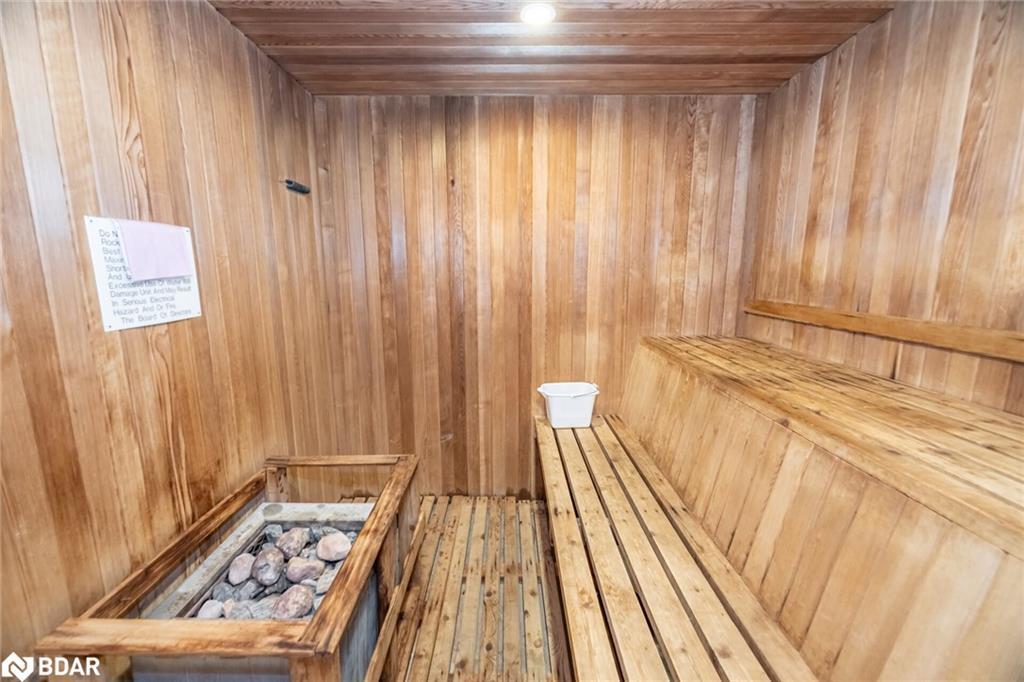 804-225 Harvard Place, Waterloo, ON - Indoor Photo Showing Other Room