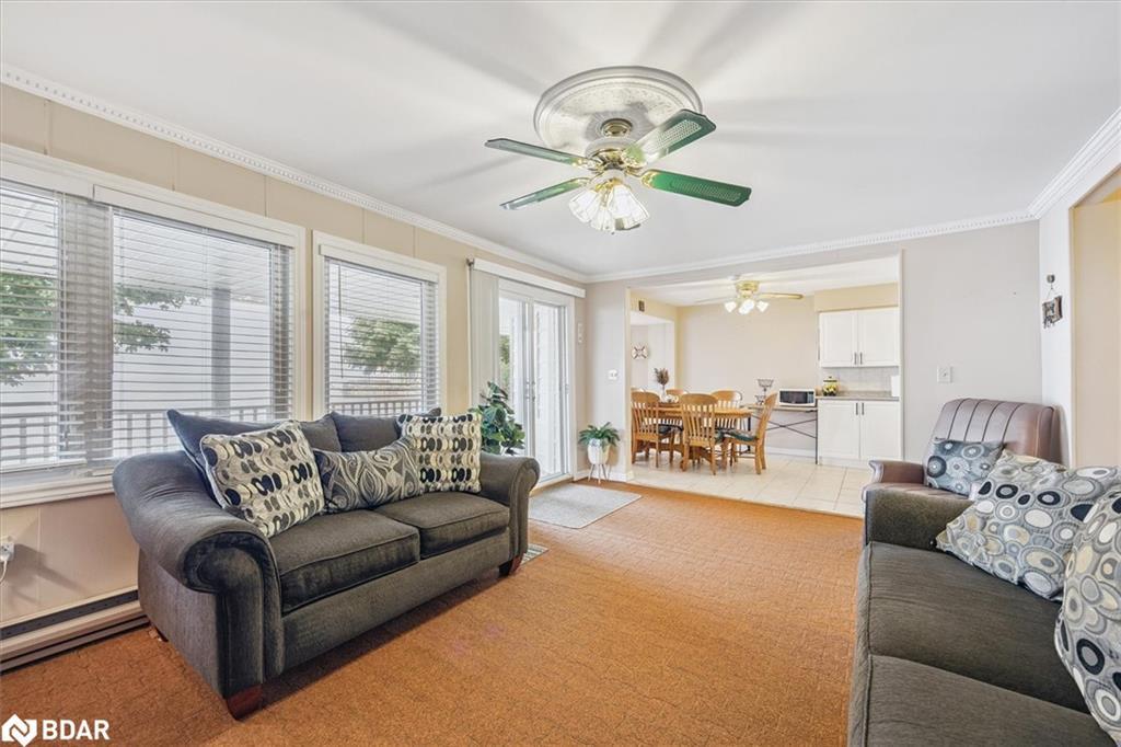 2762 Lone Birch Trail, Brechin, ON - Indoor Photo Showing Living Room