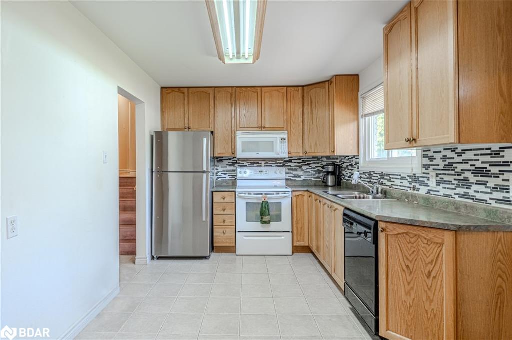 223 Phillips Street, Barrie, ON - Indoor Photo Showing Kitchen With Double Sink
