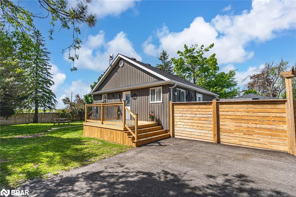 2484 Highway 11 S, Oro-Medonte, ON - Outdoor