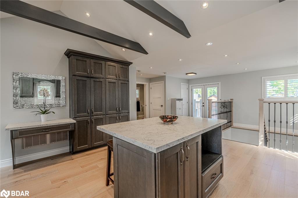 2484 Highway 11 S, Oro-Medonte, ON - Indoor