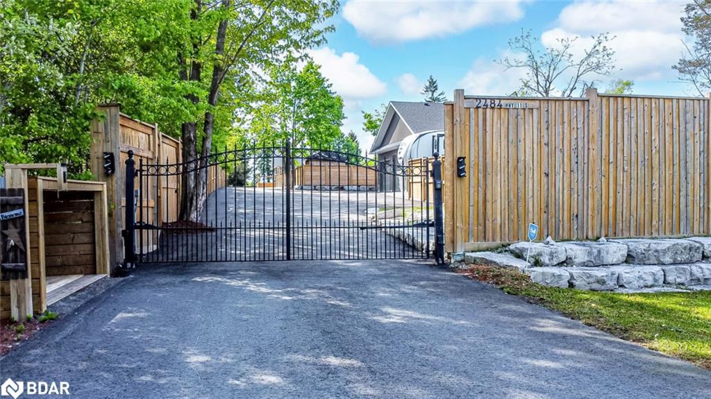 2484 Highway 11 S, Oro-Medonte, ON - Outdoor