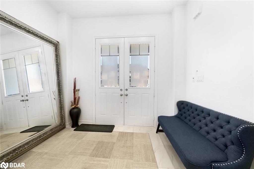 1239 Peelar Crescent, Innisfil, ON - Indoor Photo Showing Other Room