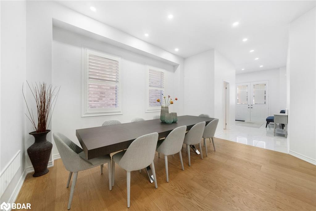 1239 Peelar Crescent, Innisfil, ON - Indoor Photo Showing Dining Room