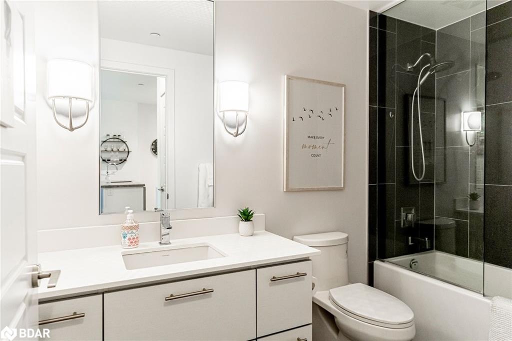 131-333 Sea Ray Avenue, Innisfil, ON - Indoor Photo Showing Bathroom