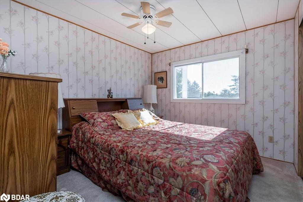 10 Mimosa Crescent, Innisfil, ON - Indoor Photo Showing Bedroom