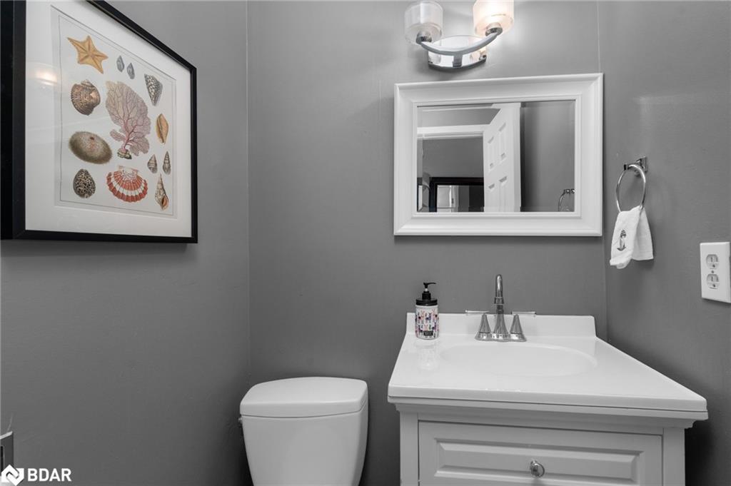 68-28 Donald Street, Barrie, ON - Indoor Photo Showing Bathroom