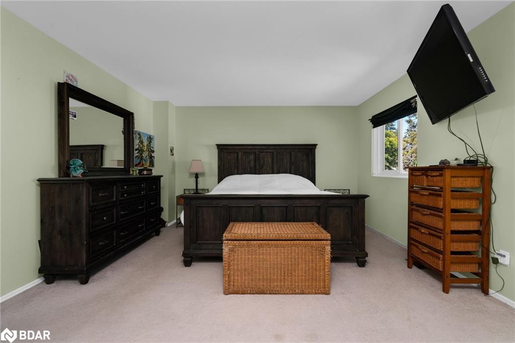 68-28 Donald Street, Barrie, ON - Indoor Photo Showing Bedroom