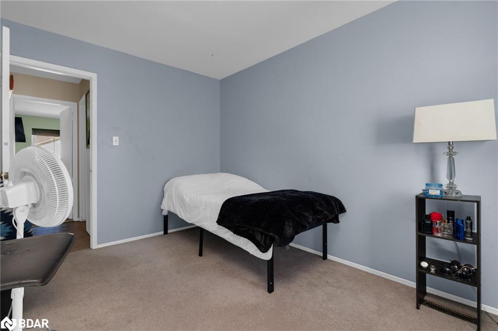 68-28 Donald Street, Barrie, ON - Indoor Photo Showing Other Room