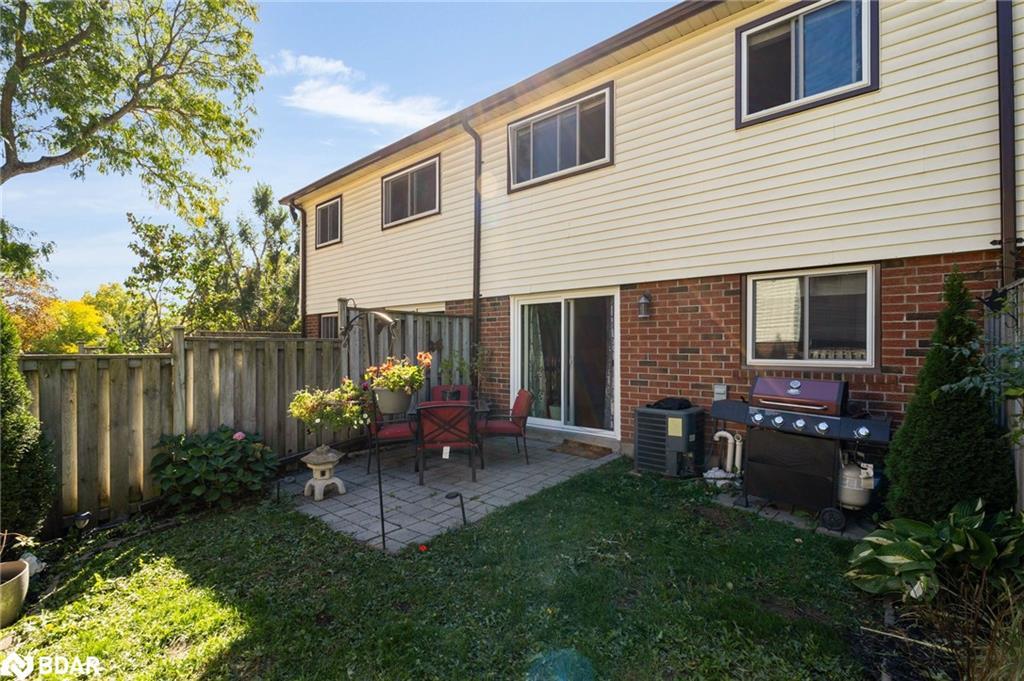 68-28 Donald Street, Barrie, ON - Outdoor With Exterior