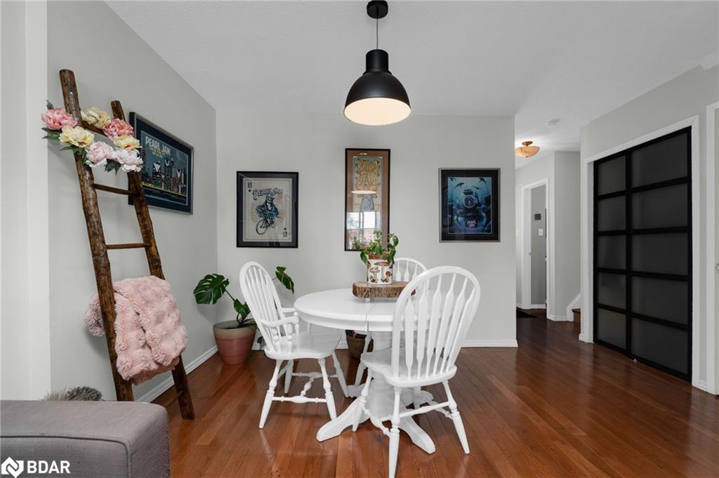 68-28 Donald Street, Barrie, ON - Indoor Photo Showing Dining Room