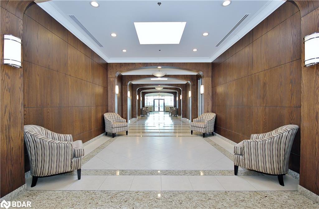 511-37 Ellen Street Street, Barrie, ON - Indoor Photo Showing Other Room