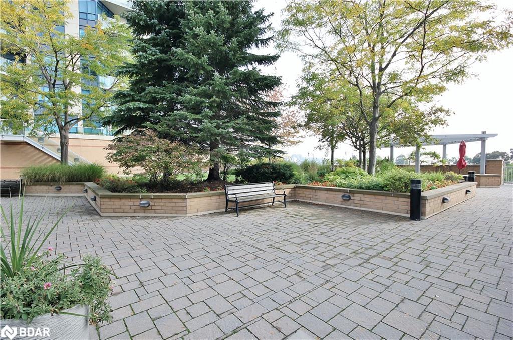 511-37 Ellen Street Street, Barrie, ON - Outdoor