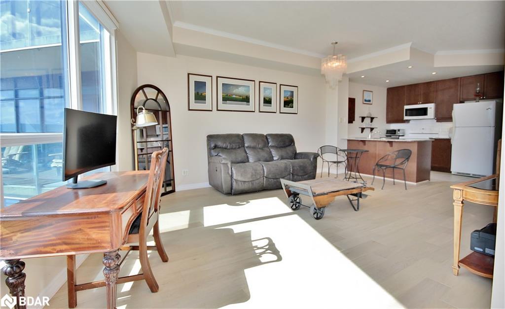 511-37 Ellen Street Street, Barrie, ON - Indoor