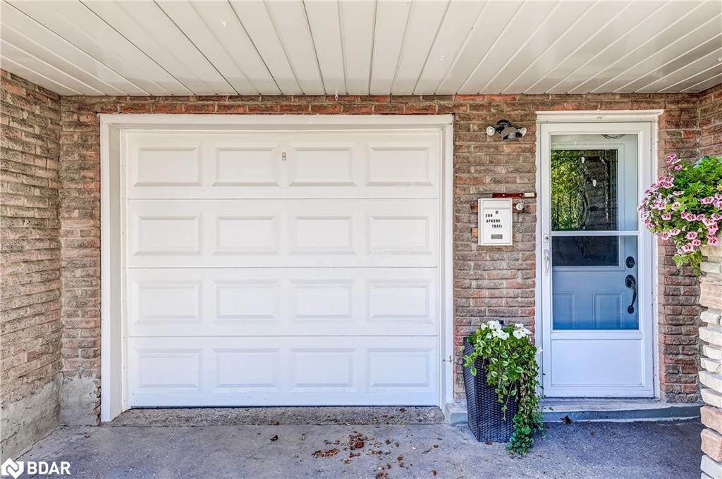 260 Apache Trail, Toronto, ON - Outdoor With Exterior