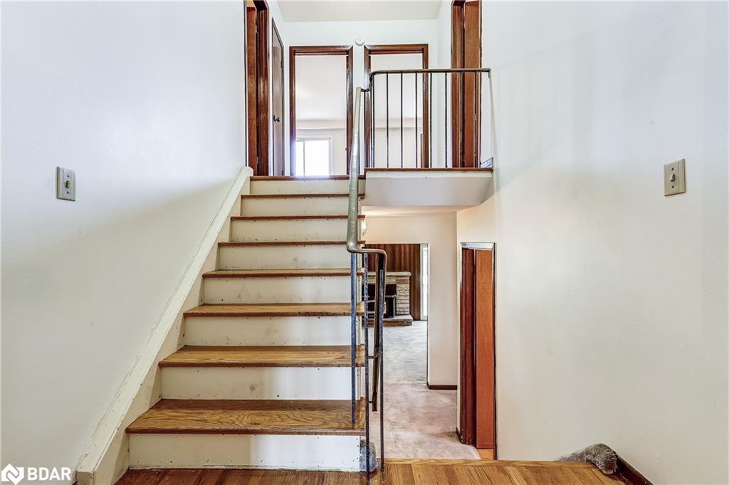 260 Apache Trail, Toronto, ON - Indoor Photo Showing Other Room