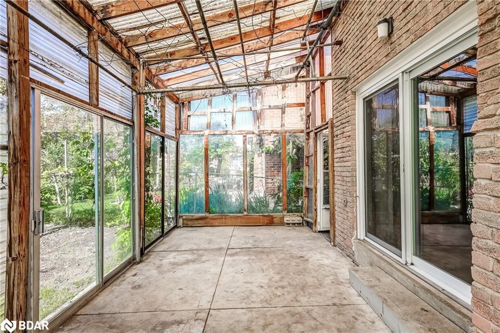 260 Apache Trail, Toronto, ON - With Exterior