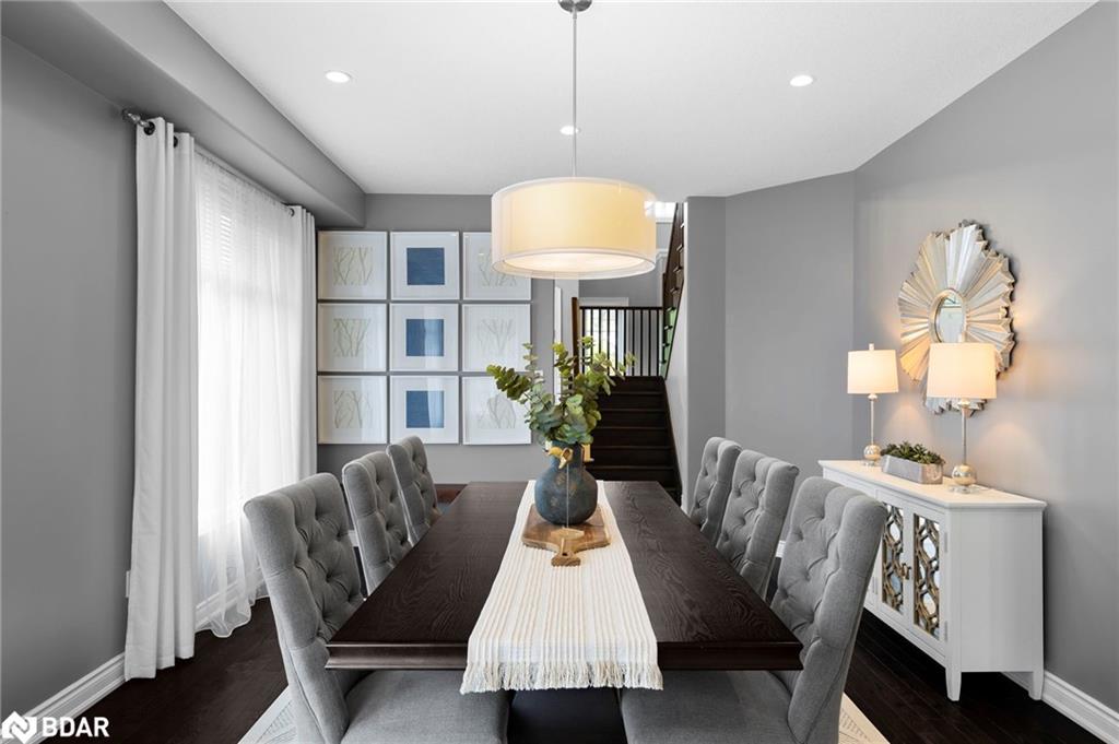 120 Jewel House Lane, Barrie, ON - Indoor Photo Showing Dining Room