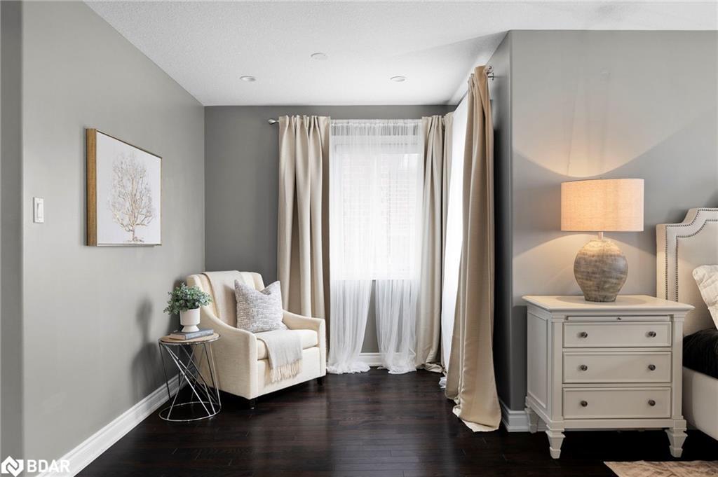 120 Jewel House Lane, Barrie, ON - Indoor