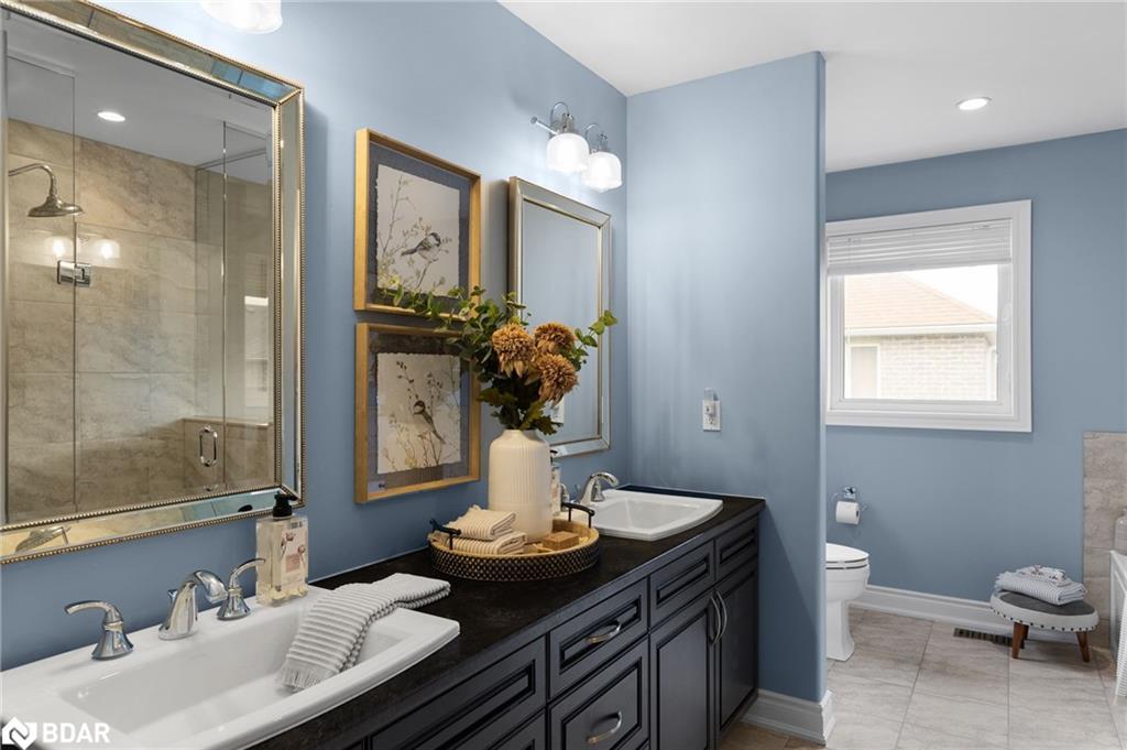 120 Jewel House Lane, Barrie, ON - Indoor Photo Showing Bathroom
