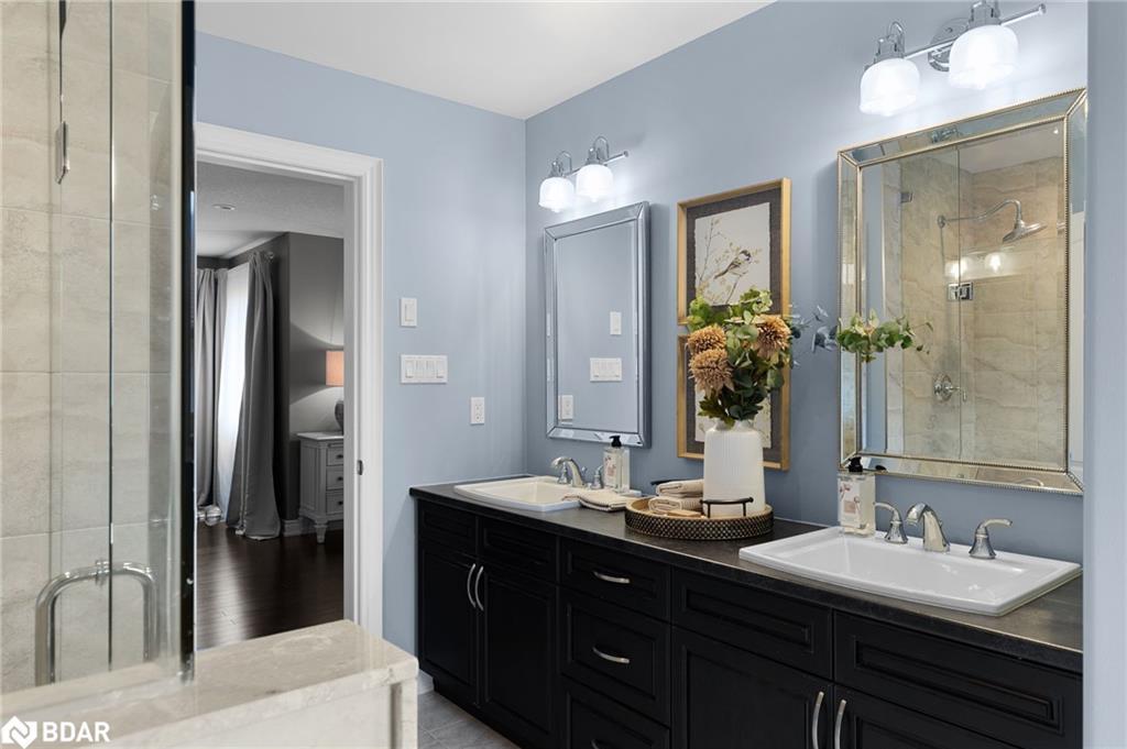 120 Jewel House Lane, Barrie, ON - Indoor Photo Showing Bathroom