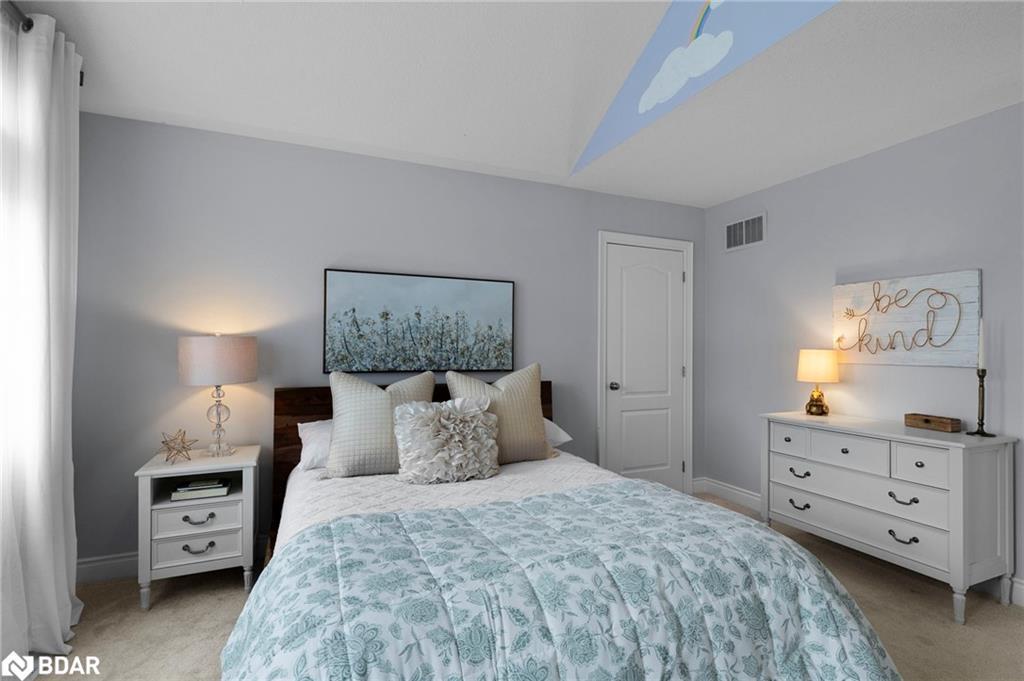 120 Jewel House Lane, Barrie, ON - Indoor Photo Showing Bedroom