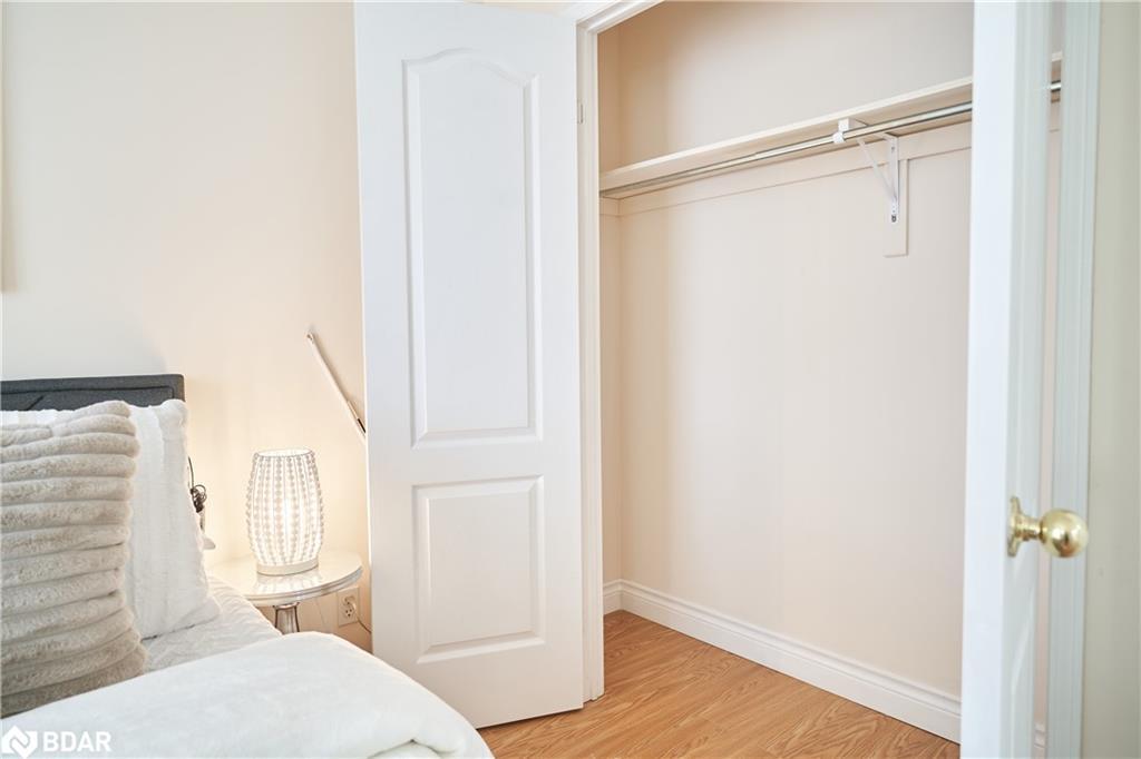 205-2874 Keele Street, Toronto, ON - Indoor Photo Showing Bedroom