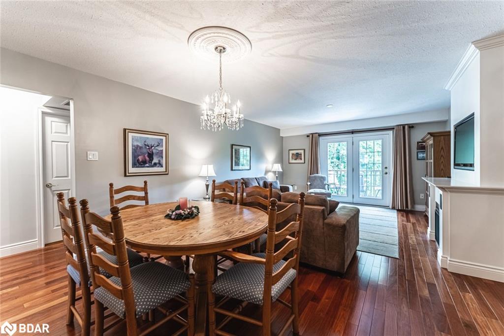 7-222 Steel Street, Barrie, ON - Indoor Photo Showing Dining Room