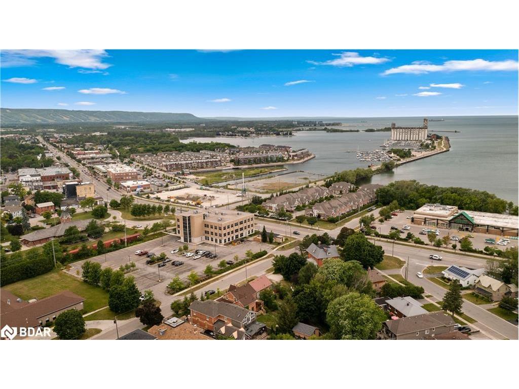 33 Minnesota Street, Collingwood, ON - Outdoor With View