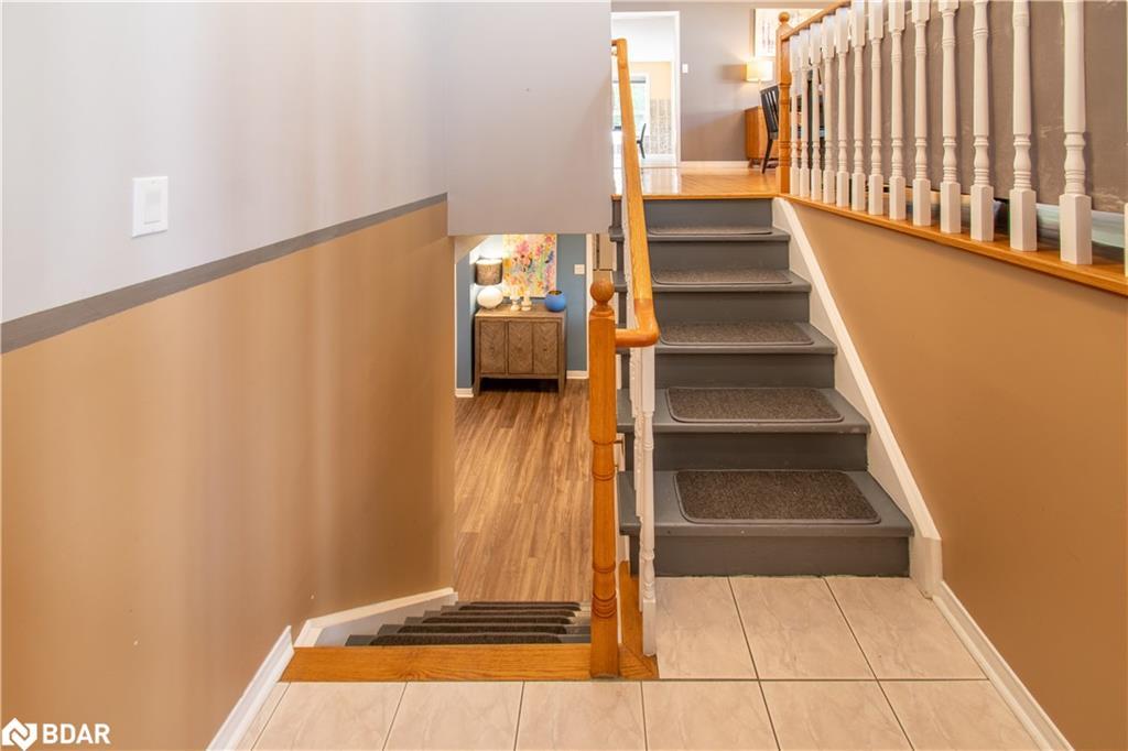 68 Dyer Drive, Wasaga Beach, ON - Indoor Photo Showing Other Room