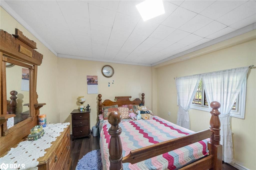 1291 Muskoka Rd 118 W, Bracebridge, ON - Indoor Photo Showing Bedroom